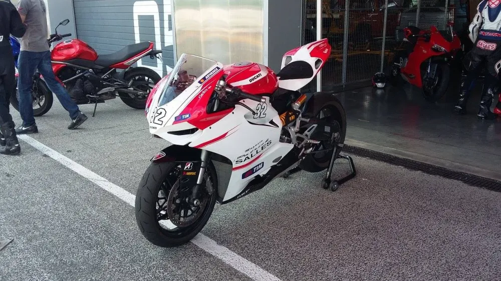 peintures sur moto-funbike32 -12